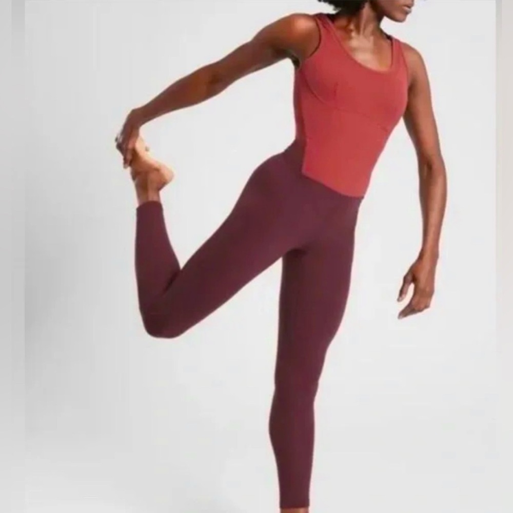 Athleta Aspiration Bodysuit Burgundy Yoga Powervita M
